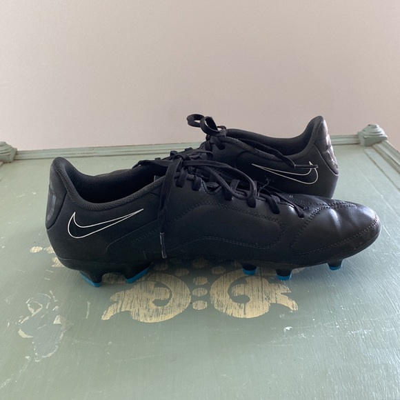 NIKE TIEMPO LEGEND 9 MEN’S SIZE 9.5 SOCCER CLEATS - Picture 7 of 8
